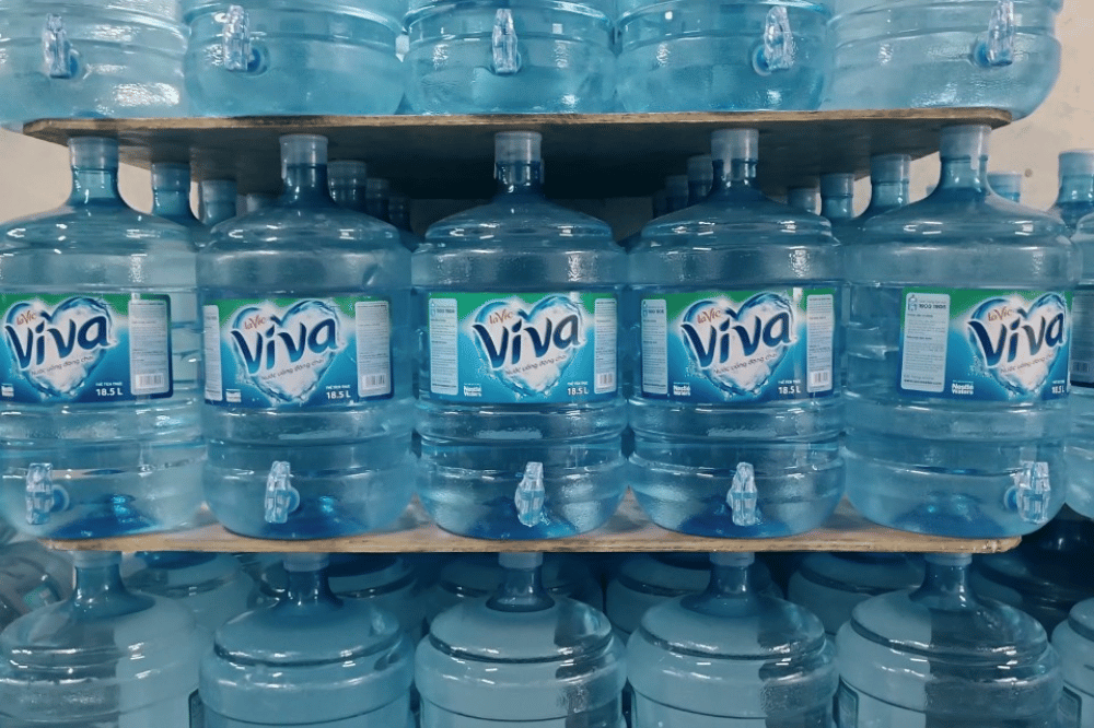 Đổi bình nước uống 19,20L - Đại lý đổi bình nước gần đây giá rẻ 3 Dịch vụ đổi nước uống đóng bình Viva