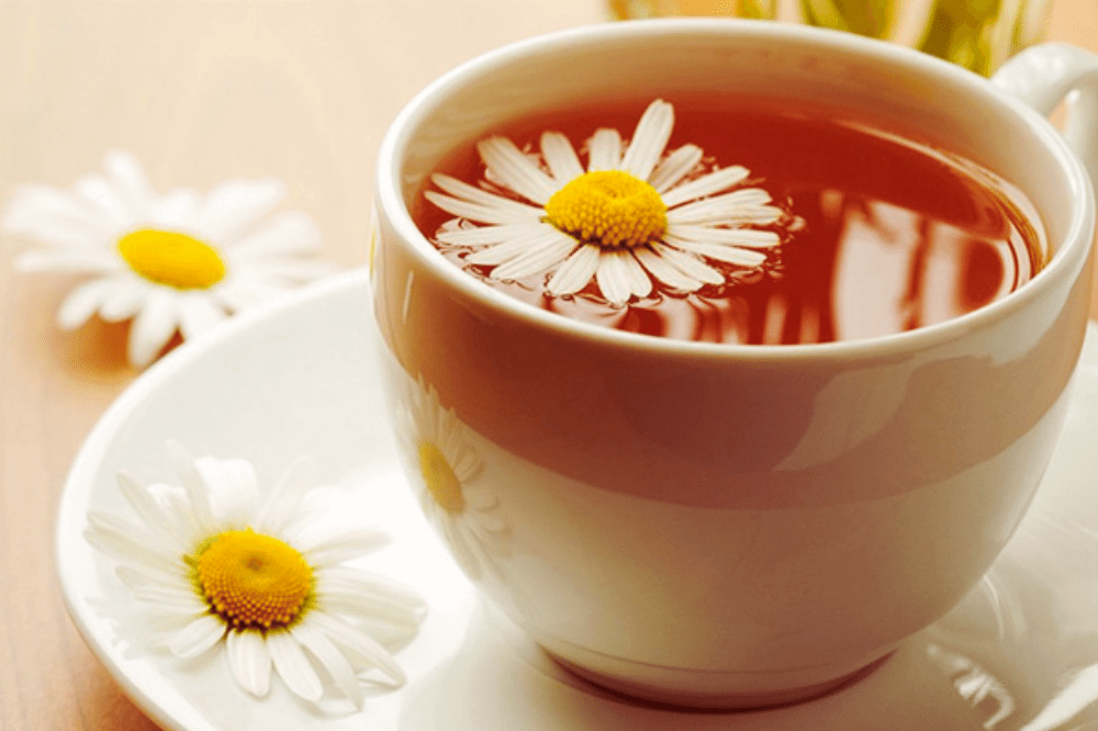 Trà hoa cúc đường phèn - 4 tác dụng và vấn đề cần lưu ý 2 Trà hoa cúc đường phèn một số tác dụng chính tốt cho sức khoẻ