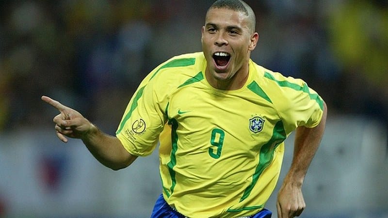 Ronaldo Lima là cầu thủ bóng đá xuất sắc nhất trên thế giới