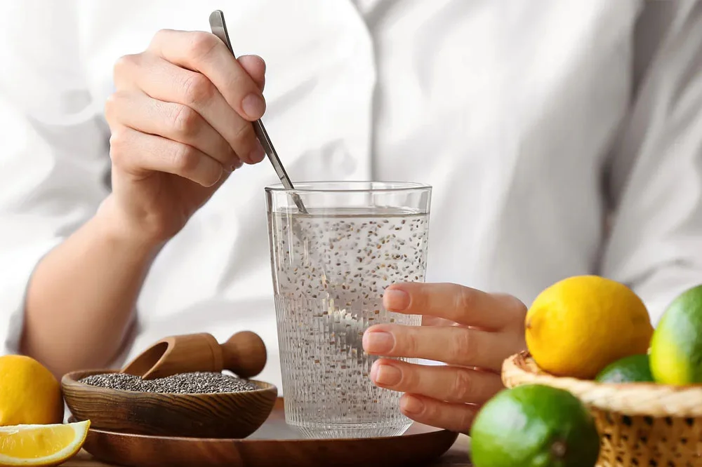 Công dụng của hạt chia là gì? công thức nước uống ngon với hạt chia dễ làm tại nhà 1 cong-dung-cua-hat-chia-la-gi-cong-thuc-nuoc-uong-ngon-tu-hat-chia